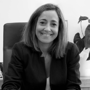 M&ograve;nica Almi&ntilde;ana